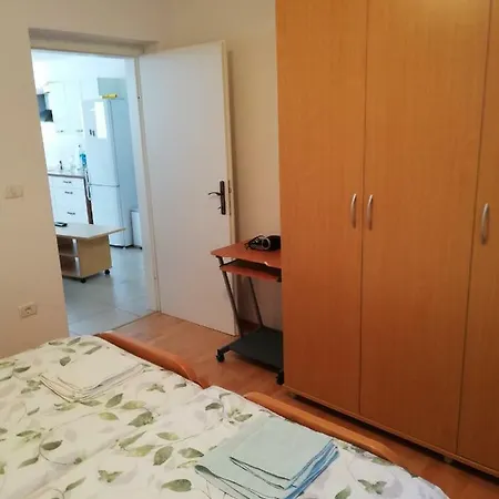 Apartma Max