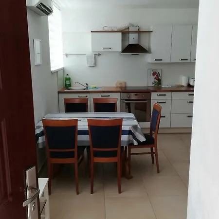 Daire Apartma Max Koper